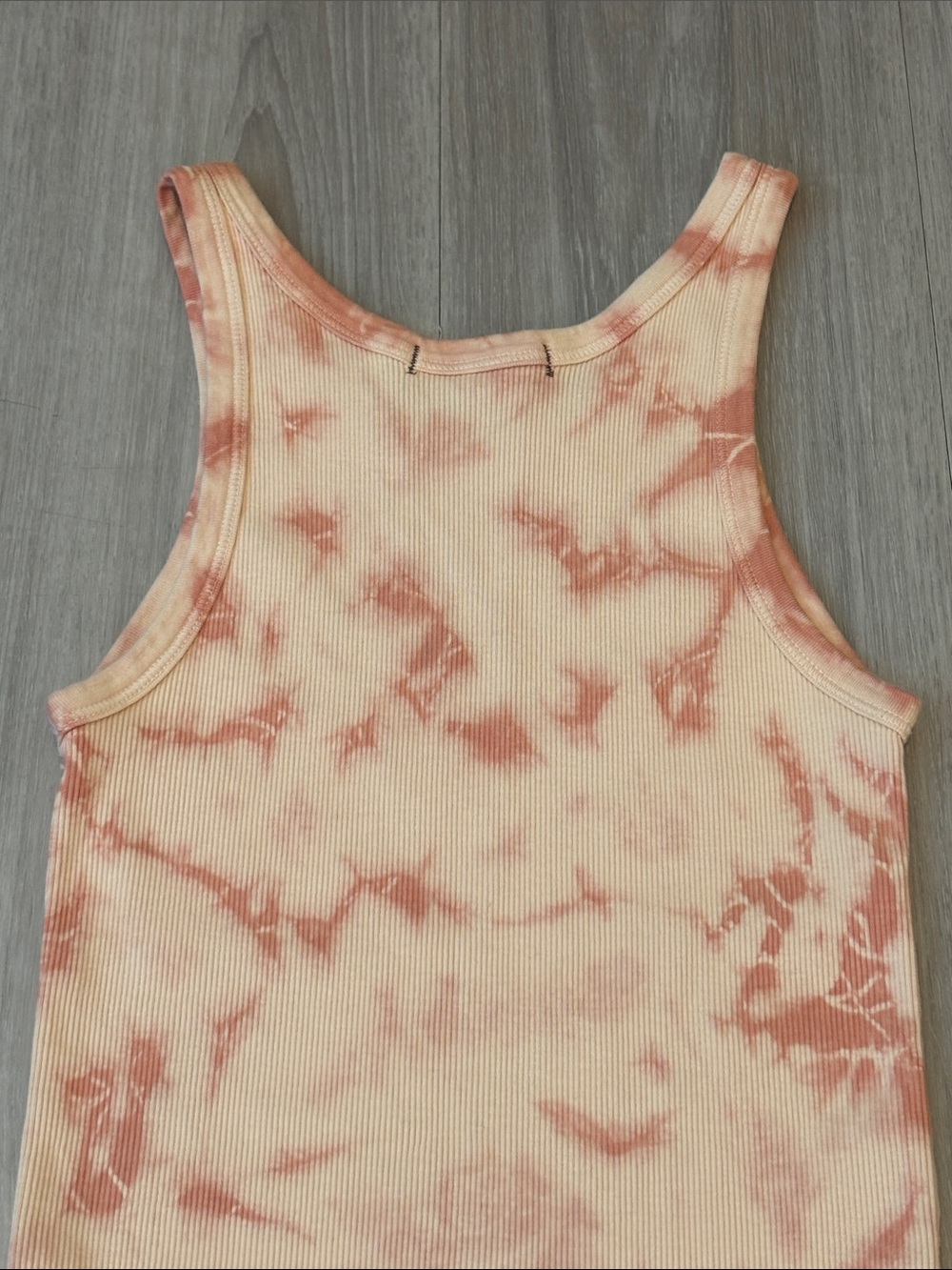 AMO Ribbed Tank - Picture 11 of 16